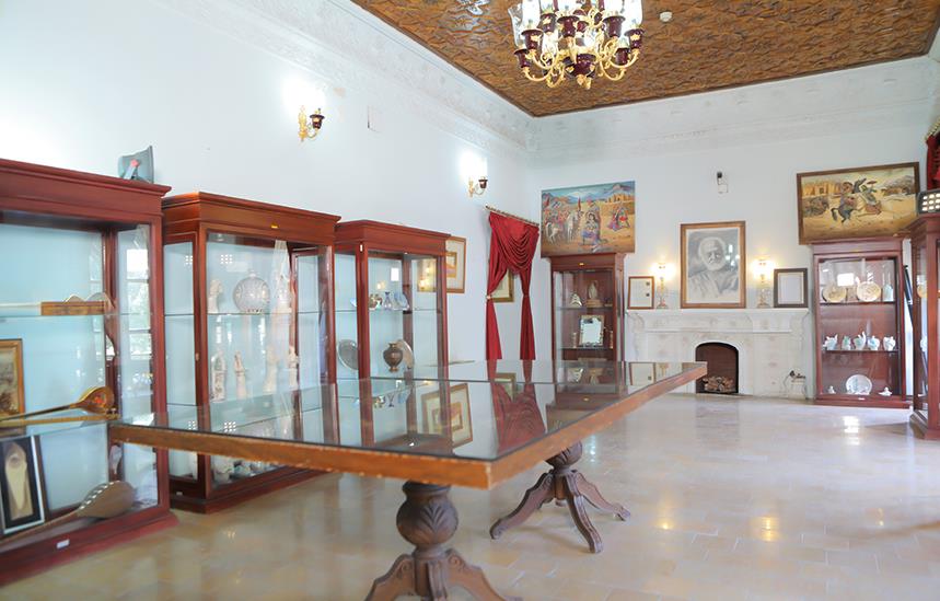 Museum of Art at Malek  House